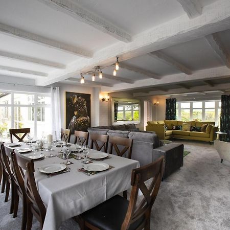 The Willows 라세비 외부 사진